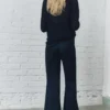 Lange ausgestellte Hose