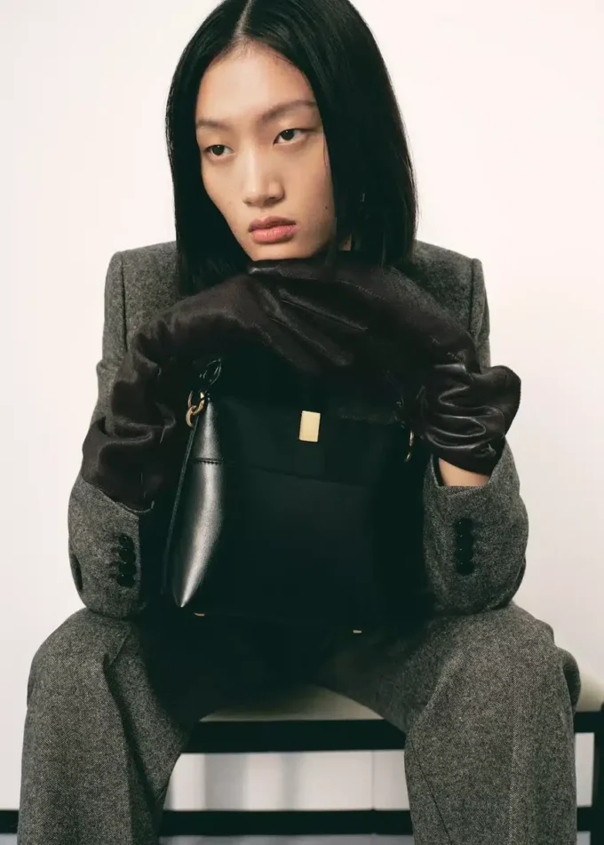 Lange Lederhandschuhe mit Fell Lange Lederhandschuhe mit Fell