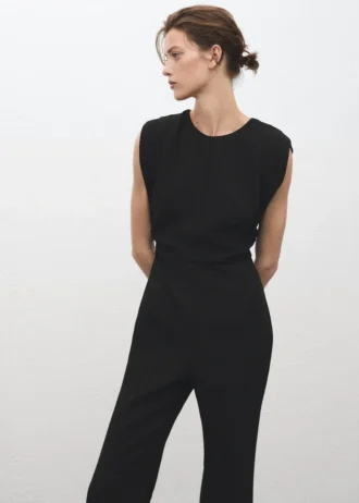 Langer Jumpsuit mit Rüschen