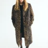 Langer Mantel mit Leopardenmuster