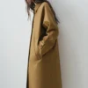 Langer Trenchcoat aus 100 % Baumwolle