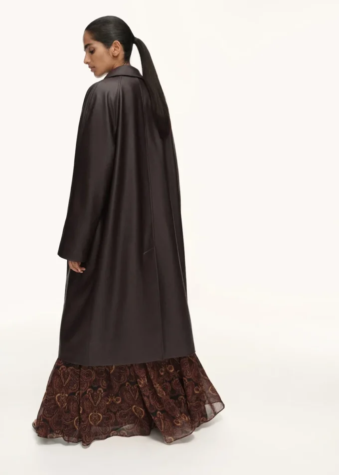 Langer Trenchcoat aus Kunstleder