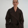 Langer Trenchcoat aus Schurwolle