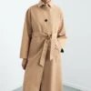 Langer Trenchcoat mit Gürtel