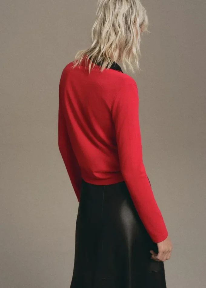 Langärmeliger Pullover mit Rollkragen