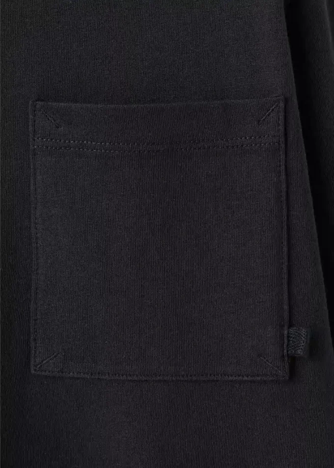 Langärmliges T-Shirt mit Tasche