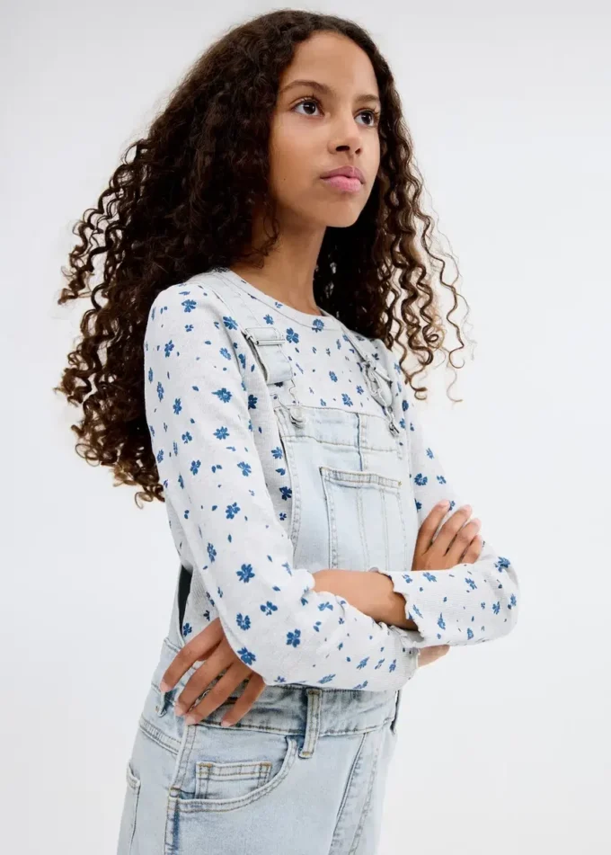 Latzhose aus Denim-Baumwolle Latzhose aus Denim-Baumwolle