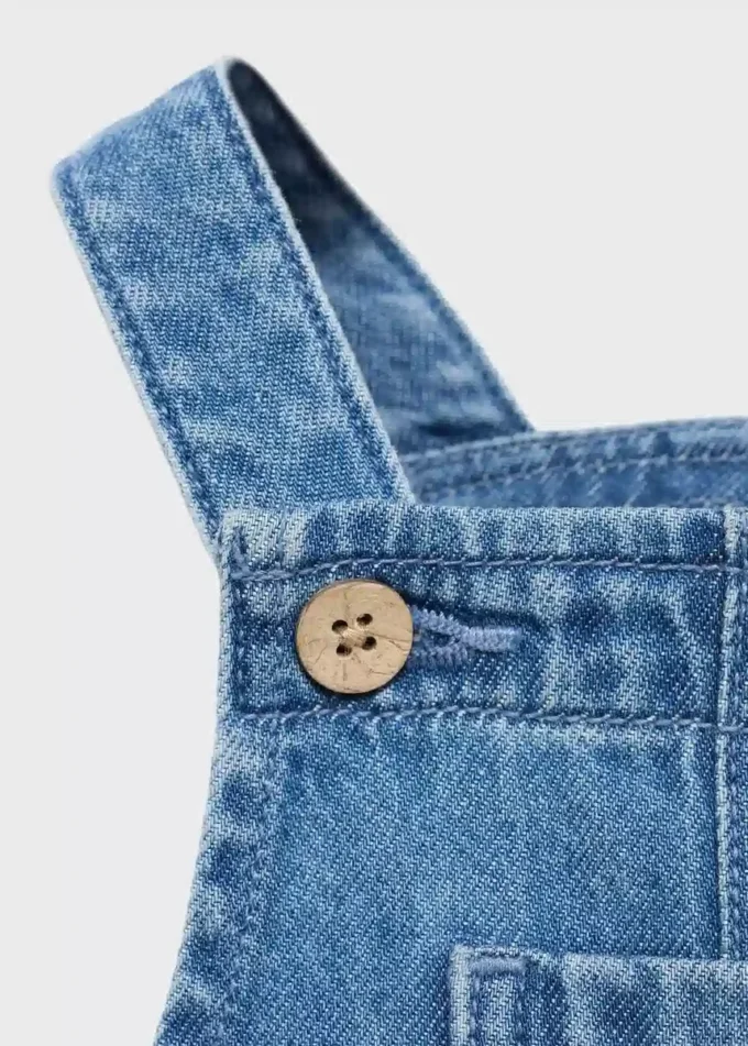 Latzhose mit Denim-Taschen Latzhose mit Denim-Taschen