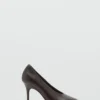 Leder-High-Heels mit runder Spitze Leder-High-Heels mit runder Spitze