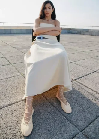 Lederballerinas mit gekreuzten Riemen