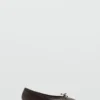 Lederballerinas mit Schleife