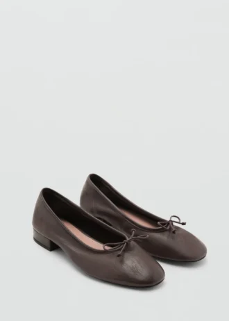 Lederballerinas mit Schleife