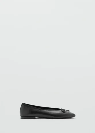 Lederballerinas mit Schleife