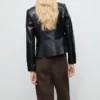 Lederjacke mit Pattentaschen Lederjacke mit Pattentaschen
