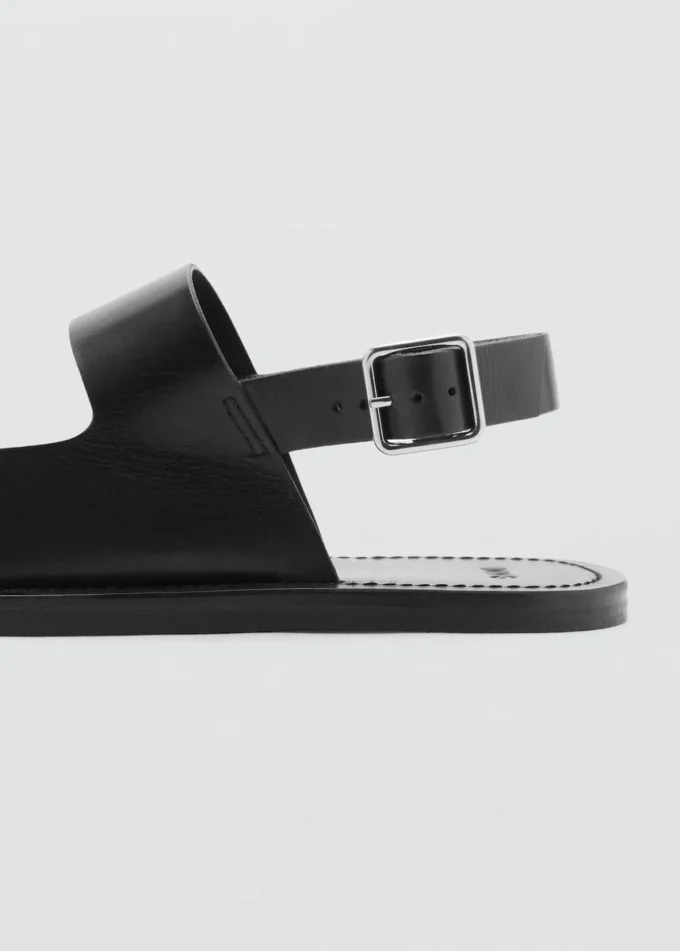 Ledersandalen mit Riemen Ledersandalen mit Riemen