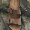 Ledersandalen mit Schnallen Ledersandalen mit Schnallen