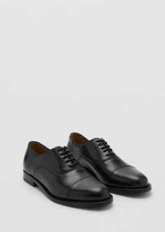 Lederschuhe im Oxford-Stil