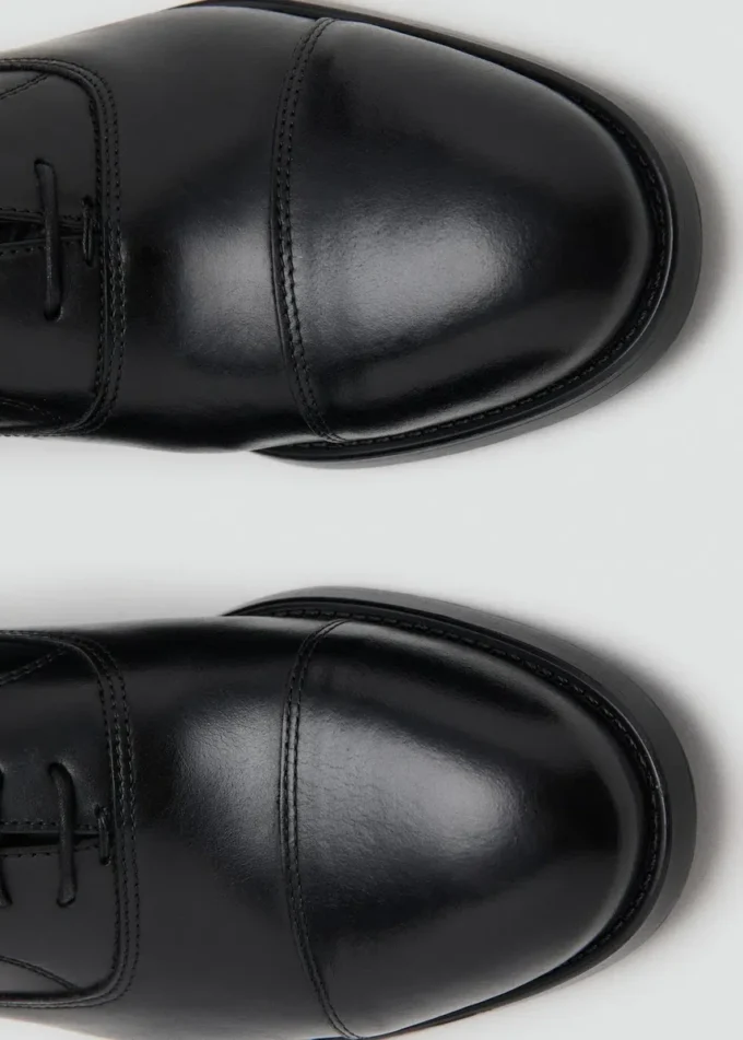 Lederschuhe im Oxford-Stil Lederschuhe im Oxford-Stil