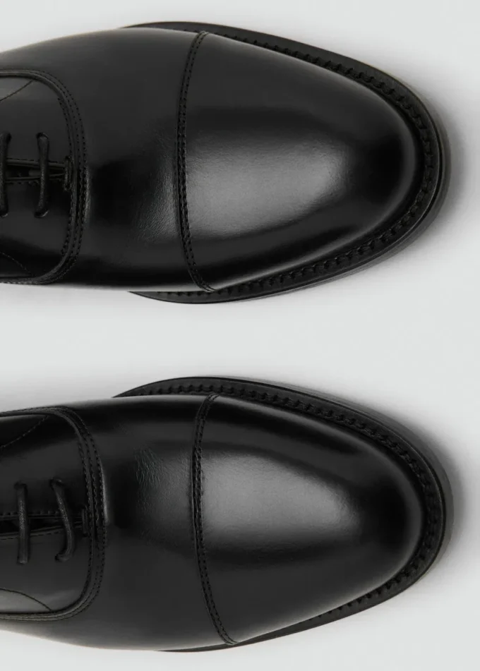 Lederschuhe im Oxford-Stil Lederschuhe im Oxford-Stil
