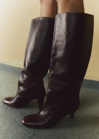 Lederstiefel mit Absatz