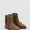 Lederstiefel mit Fransen Lederstiefel mit Fransen