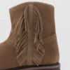 Lederstiefel mit Fransen Lederstiefel mit Fransen