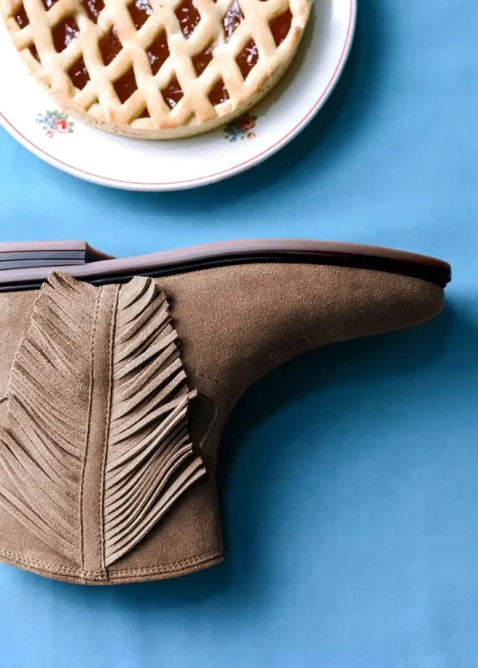 Lederstiefel mit Fransen Lederstiefel mit Fransen