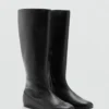 Lederstiefel mit kombiniertem Design Lederstiefel mit kombiniertem Design