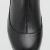 Lederstiefel mit kombiniertem Design Lederstiefel mit kombiniertem Design