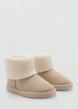 Lederstiefeletten mit Strickdetail