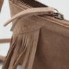 Ledertasche mit Fransen