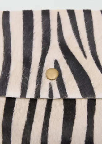 Ledertasche mit Tierprint Ledertasche mit Tierprint