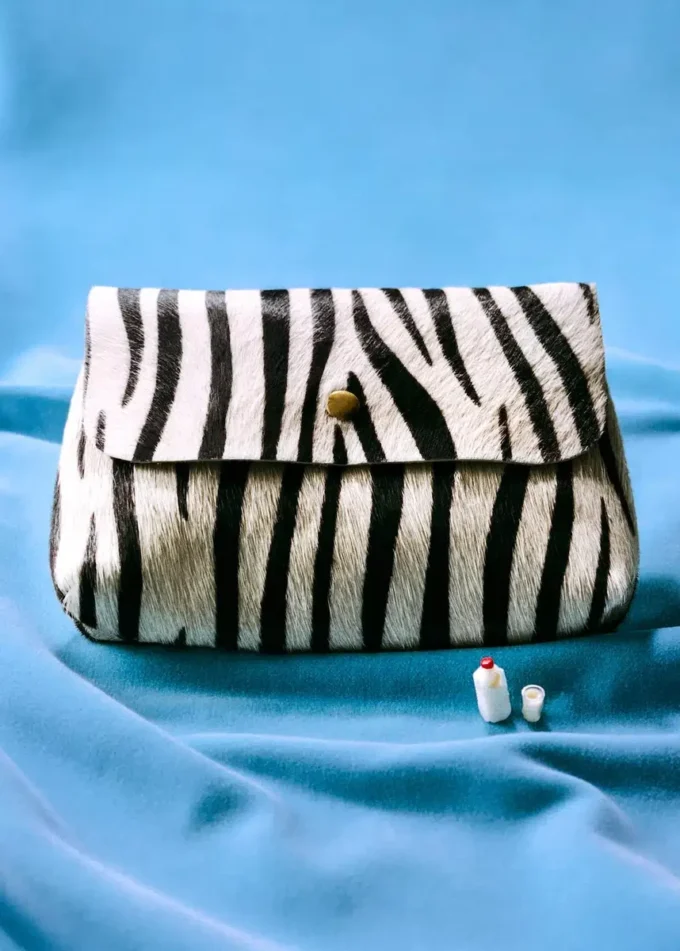 Ledertasche mit Tierprint Ledertasche mit Tierprint