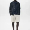 Leichtes Overshirt aus 100 % Leinen Leichtes Overshirt aus 100 % Leinen