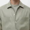Leichtes Overshirt aus 100 % Leinen Leichtes Overshirt aus 100 % Leinen