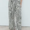 Leinenhose mit geometrischem Print Leinenhose mit geometrischem Print