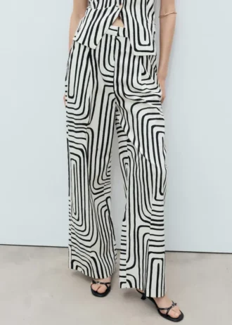 Leinenhose mit geometrischem Print Leinenhose mit geometrischem Print