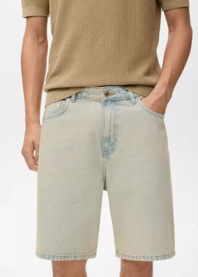 Locker sitzende Bermudashorts im Denim-Stil Locker sitzende Bermudashorts im Denim-Stil