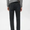 Lori Tapered-Fit-Jeans