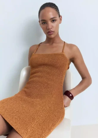 Lurex-Kleid mit gekreuztem Rücken
