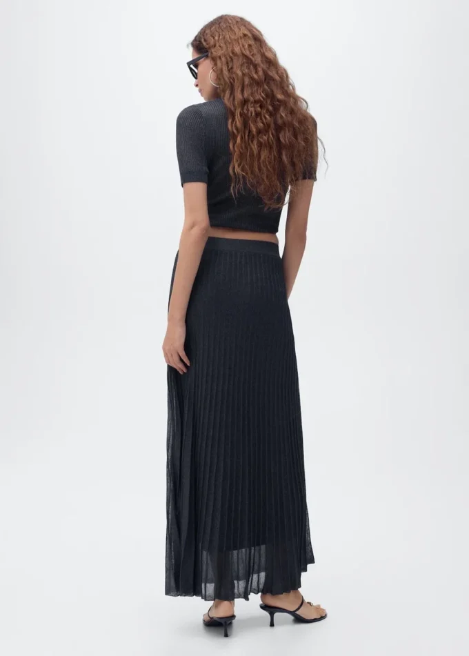 Lurex-Strickrock mit Falten Lurex-Strickrock mit Falten