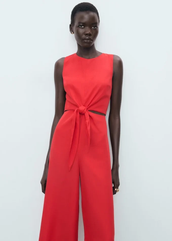 Lyocell-Jumpsuit mit Cut-outs und Knoten-Detail