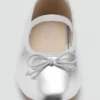 Metallic-Ballerinas mit Schleife Metallic-Ballerinas mit Schleife