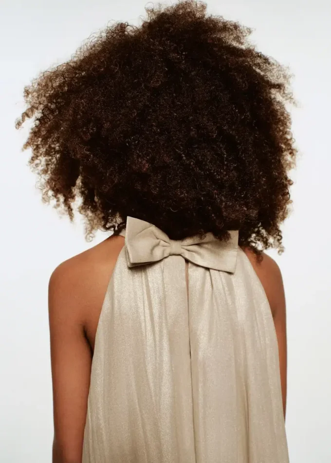 Metallic-Kleid mit Schleife Metallic-Kleid mit Schleife