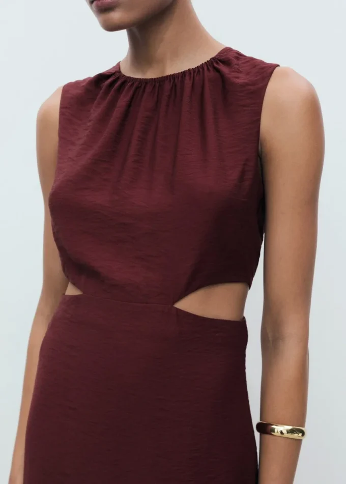 Midi-Kleid mit Cut-outs Midi-Kleid mit Cut-outs