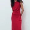 Midi-Kleid mit Rüschen Midi-Kleid mit Rüschen