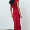 Midi-Kleid mit Rüschen Midi-Kleid mit Rüschen