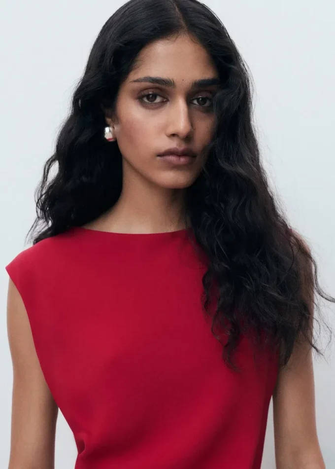 Midi-Kleid mit Rüschen Midi-Kleid mit Rüschen