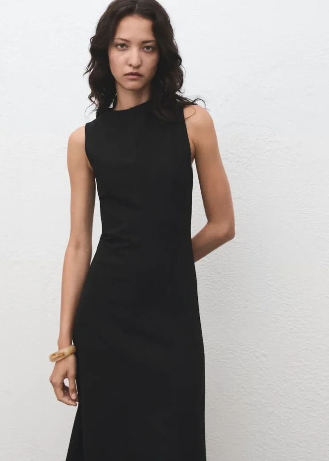 Midi-Kleid mit Ziernähten Midi-Kleid mit Ziernähten