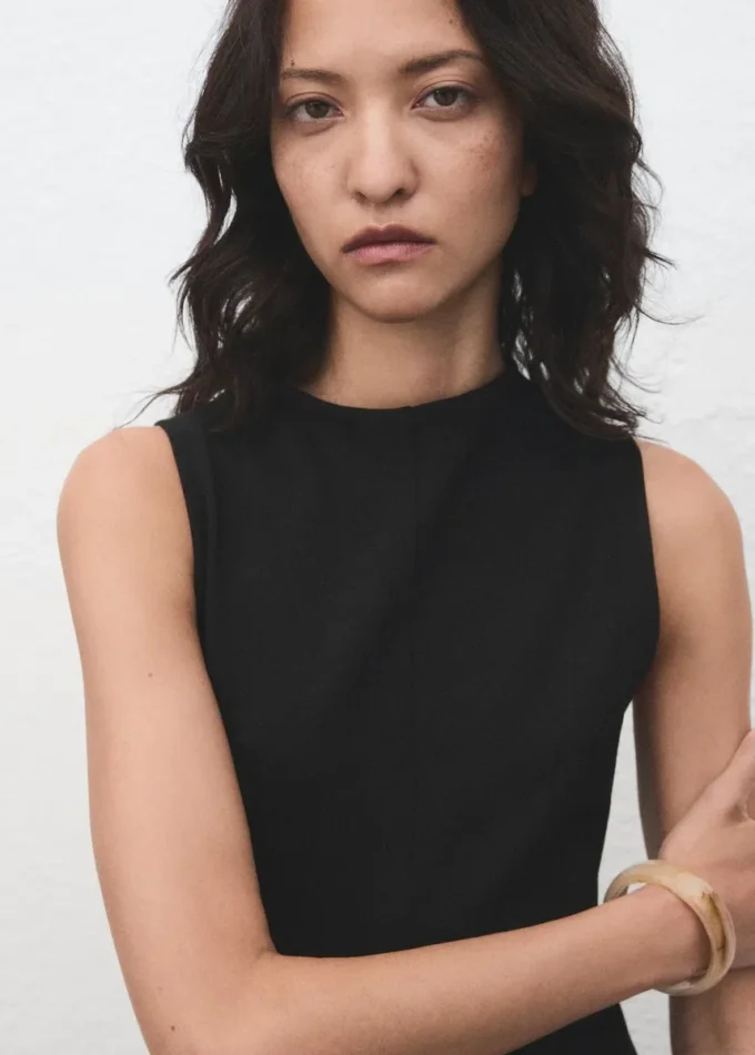 Midi-Kleid mit Ziernähten Midi-Kleid mit Ziernähten